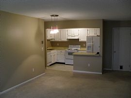 Fabulous 1 Bedroom Condo on North End in Bridgeport, CT (Photo 2 of 3)