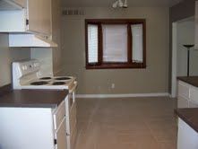 Comfortable 3 Bedroom Home with Full Basement in Farmington Hills, MI (Photo 2 of 6)