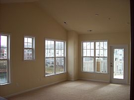 Fantastic 2 Bedroom Luxury Condo Next to Lake Norman in Cornelius, NC (Photo 2 of 6)