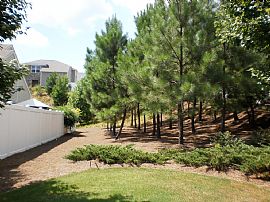 Beautiful, Well Kept 2 Bedroom Home - Move In Fast! in Woodstock, GA (Photo 5 of 12)