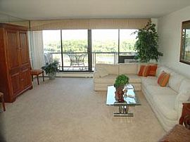 Furnished 2 Bedroom Apartment with Fully Equipped Kitchen in San Francisco, CA