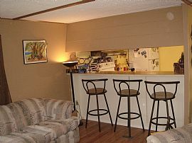 Handsome 2 Bedroom Mobile Home on Private Lot in Roseto, PA