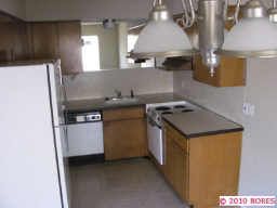 Quiet and Quaint 1 Bedroom Condo with Extras in Southern Hills in Tulsa, OK (Photo 2 of 7)