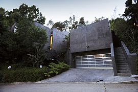 Sleek 3 Bedroom Architectural Home - Exquisitely Remodeled in Los Angeles, CA