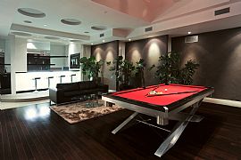 Sleek 3 Bedroom Architectural Home - Exquisitely Remodeled in Los Angeles, CA (Photo 2 of 8)