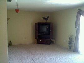 Large 1 Bedroom Condo with 1100 Sq. Ft. in Tyrone Area! in Saint Petersburg, FL (Photo 4 of 5)