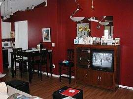 Adorable 3 Bedroom Home with 1 Car Garage - $1095 in Orlando, FL (Photo 4 of 8)