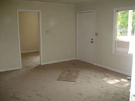Remodeled 3 Bedroom Home with 912 Sq. Ft. - $775 in Decatur, GA (Photo 3 of 4)