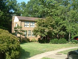 Exquisite 4 Bedroom Home - Perfect Place to Call Home in Alexandria, VA