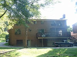 Exquisite 4 Bedroom Home - Perfect Place to Call Home in Alexandria, VA (Photo 2 of 12)