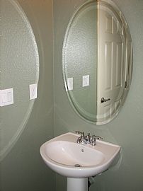 Lovely 3 Bedroom Home Near Downtown and Airport in Sacramento, CA (Photo 11 of 11)