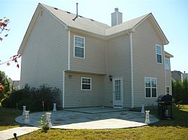 Beautiful, Contemporary 4 Bedroom Home with Privacy in Snellville, GA (Photo 2 of 5)