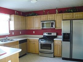 Beautiful, Contemporary 4 Bedroom Home with Privacy in Snellville, GA (Photo 3 of 5)