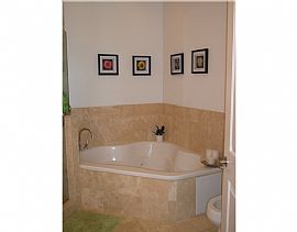 New Luxury 3 Bedroom Condo with Private Elevator  in Coral Gables, FL (Photo 4 of 4)