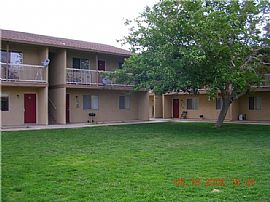 Accommodating 2 Bedroom Apartment - Available Now! in Adelanto, CA