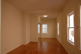 Remodeled 3 Bedroom Home on Walk Street at The Beach in Venice, CA (Photo 6 of 9)