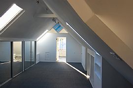 Gracious 3 Bedroom Home with Detached Separate Unit  in Venice, CA (Photo 4 of 7)