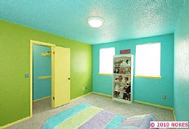 Huge 4 Bedroom Home with Hot Tub on Large Lot in Broken Arrow, OK (Photo 11 of 12)