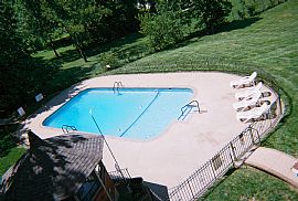 Fabulous 1 Bedroom Apartment at Great Price in Great Location in North Kansas City, MO (Photo 2 of 3)