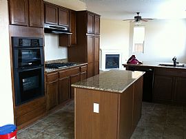 Superb 4 Bedroom Home Next to Buchanan Education Complex in Clovis, CA (Photo 4 of 12)