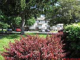 Fabulous 1 Bedroom Apartment with Free Rent Deal in Kansas City, KS (Photo 3 of 6)