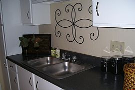 Fabulous 1 Bedroom Apartment with Free Rent Deal in Kansas City, KS (Photo 6 of 6)