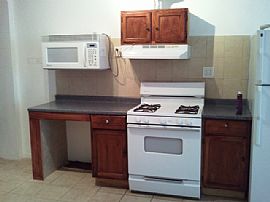 Beautiful 2 Bedroom Apartment - Negotiable -  Flawless Deal in Chicago, IL (Photo 2 of 5)