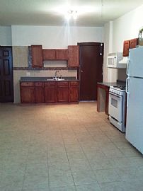 Beautiful 2 Bedroom Apartment - Negotiable -  Flawless Deal in Chicago, IL (Photo 3 of 5)