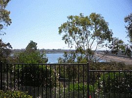 Quiet 1 Bedroom Condo with Attached Garage in San Diego, CA (Photo 2 of 2)