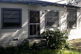 Pleasant 1 Bedroom Duplex Home in North Park in San Diego, CA (Photo 2 of 2)