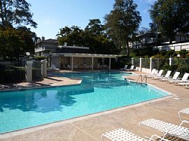 Comfy 2 Bedroom Townhouse with Pool in University City in San Diego, CA