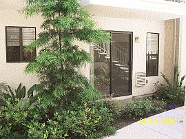 Sweet 2 Bedroom Townhouse in Premium Area in San Diego, CA