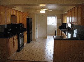 Stunning 5 Bedroom Home with New Carpet in Bixby Knolls  in Long Beach, CA (Photo 3 of 3)