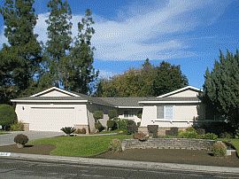 Remodeled 4 Bedroom Home with Heatalator Type Fireplace in Fresno, CA