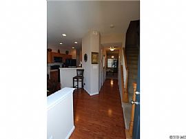 2 Bedroom Townhouse with Huge Kitchen - Great Rental in Charlotte, NC (Photo 2 of 10)