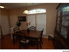 2 Bedroom Townhouse with Huge Kitchen - Great Rental in Charlotte, NC (Photo 3 of 10)