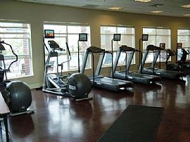 Spectacular 2 Bedroom Apartment Near Downtown in North Kansas City, MO (Photo 7 of 7)