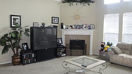 Gorgeous 4 Bedroom, 2 Story Home on Corner Lot - Must See! in Grand Prairie, TX (Photo 6 of 12)