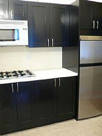 Newly Renovated 1 Bedroom Apartment with Old-World Craftsmanship in Manhattan, NY (Photo 3 of 6)