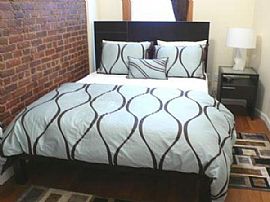 Newly Renovated 1 Bedroom Apartment with Old-World Craftsmanship in Manhattan, NY (Photo 5 of 6)