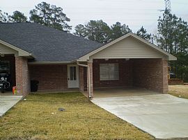 Beautiful, New 3 BR, 2 BA Townhouse with Custom Kitchen in Pineville, LA