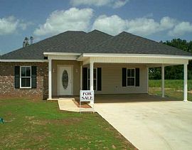 Furnished, Corporate 3 Bedroom Home with All Utilities Paid in Alexandria, LA