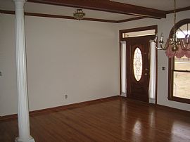 Nice 3 Bedroom Brick Home - Newly Painted with Large Kitchen in Dacula, GA (Photo 3 of 4)