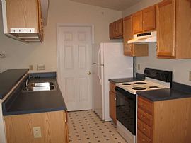 Spacious 2 Bedroom Condo with Elevator Access! in Groesbeck, OH (Photo 3 of 4)