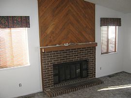 Four Level, 3 Bedroom Home Near Albrook Dining Room and I-70 in Denver, CO (Photo 2 of 5)