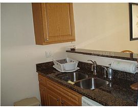 Luxury Condo 2 Bedroom - Near Millenia Mall and I-4 in Orlando, FL (Photo 6 of 10)