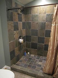 Ideal 2 Bedroom Home with Fenced in Backyard and 2 Car Garage in Jacksonville, FL (Photo 3 of 5)