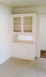 Charming 1 Bedroom Duplex Apartment with New Carpet and Flooring in Fresno, CA (Photo 3 of 5)