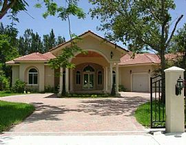 Astonishing 5 Bedroom Estate Home in Killian - Lowest Price!! in Miami, FL