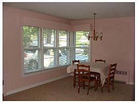 Impeccable 2 Bedroom Ranch Home with Easy Access  in Springfield, MA (Photo 8 of 12)